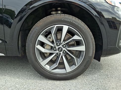 Used 2021 Audi Q5 2.0T Premium Plus w/ Premium Plus Package AWD/4WD image 9