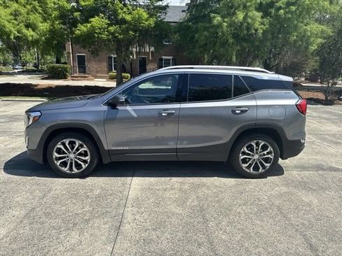 Used 2019 GMC Terrain SLT w/ Preferred Package FWD image 1