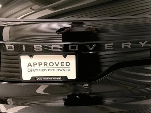 Certified 2025 Land Rover Discovery Dynamic SE AWD/4WD image 7