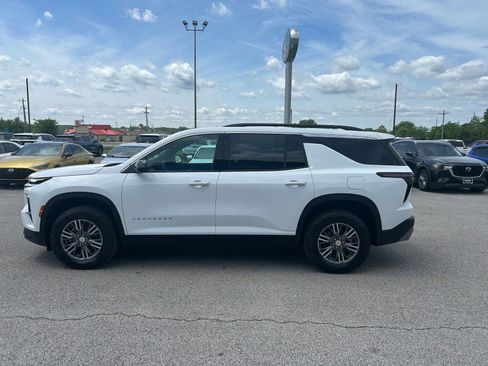 New 2026 Chevrolet Traverse LT w/ Driver Confidence Package FWD image 3