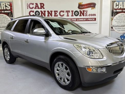 Used 2012 Buick Enclave Leather FWD image 3