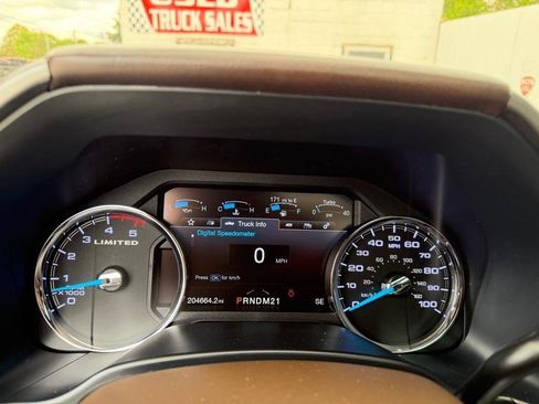 Used 2019 Ford F450 Limited AWD/4WD image 16