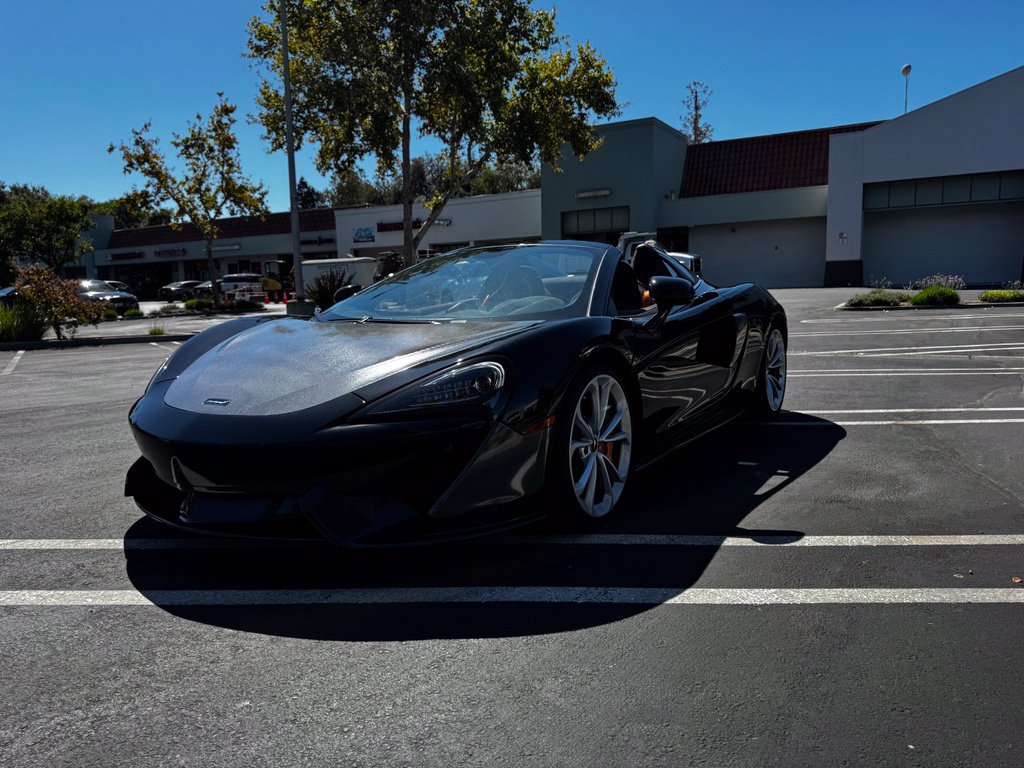 Used 2019 McLaren 570S Spider RWD image 25