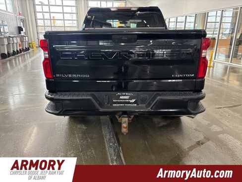 Used 2020 Chevrolet Silverado 1500 Custom w/ Custom Value Package image 5