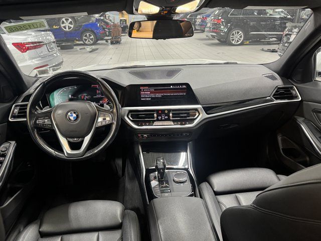 Used 2019 BMW 330i xDrive Sedan w/ Convenience Package AWD/4WD image 13