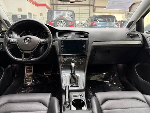 Used 2018 Volkswagen Golf Alltrack AWD/4WD image 20
