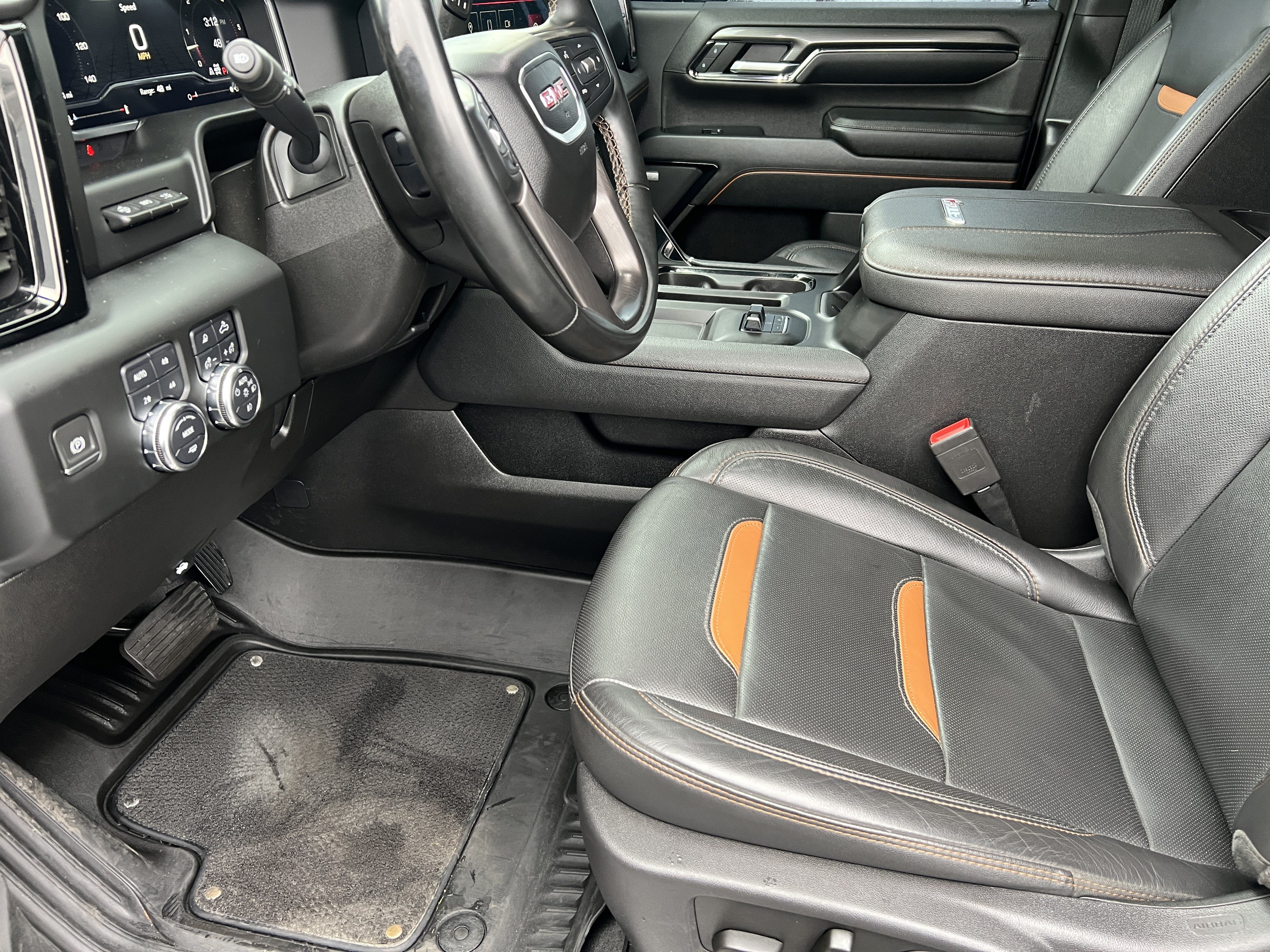 Used 2024 GMC Sierra 3500 AT4 w/ AT4 Premium Plus Package AWD/4WD image 13