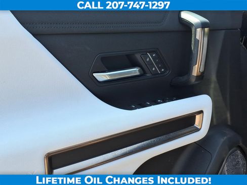 Used 2025 GMC Hummer EV 3X AWD/4WD image 12