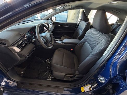 Used 2025 Toyota Camry LE image 31
