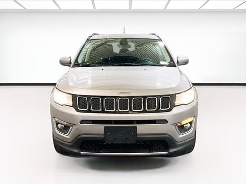 Used 2019 Jeep Compass Limited FWD image 2