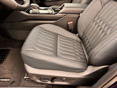 New 2026 Mitsubishi Outlander SEL FWD image 30