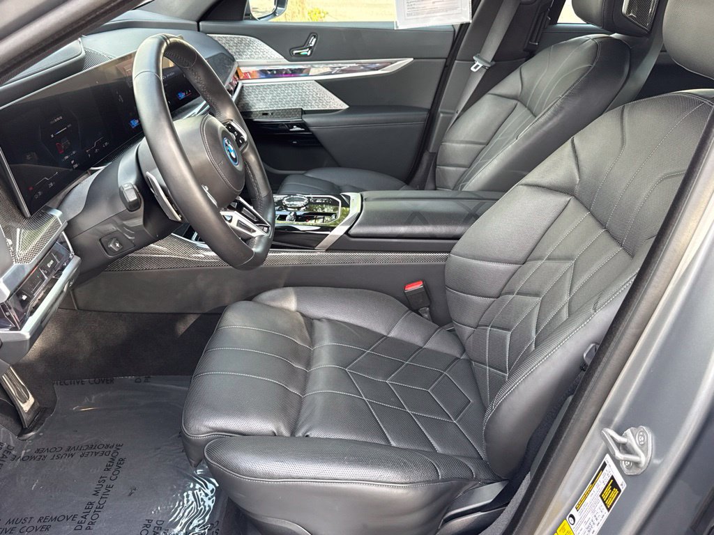 Certified 2024 BMW i7 xDrive60 AWD/4WD image 20