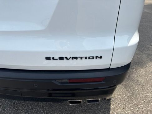 Used 2024 GMC Acadia Elevation w/ Black Edition FWD image 34