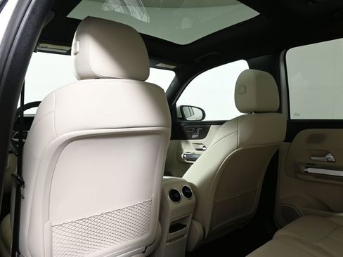 New 2026 Mercedes-Benz GLB 250 4MATIC image 28