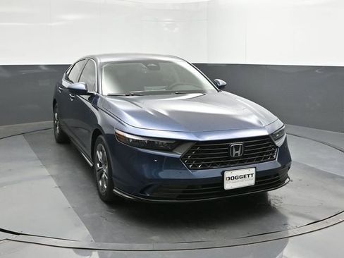 New 2026 Honda Accord EX-L image 17