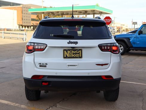 Used 2024 Jeep Compass Trailhawk image 13