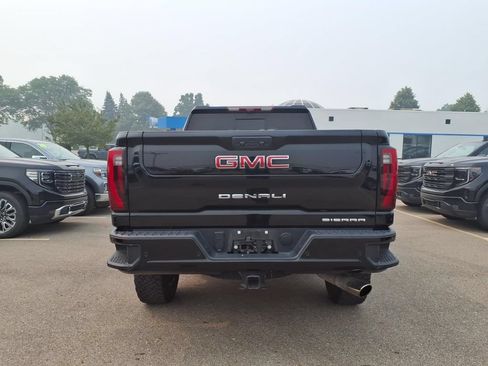 Used 2024 GMC Sierra 2500 Denali w/ Denali Reserve Package AWD/4WD image 6