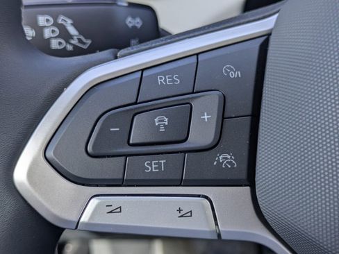 New 2026 Volkswagen Taos SE AWD/4WD image 25