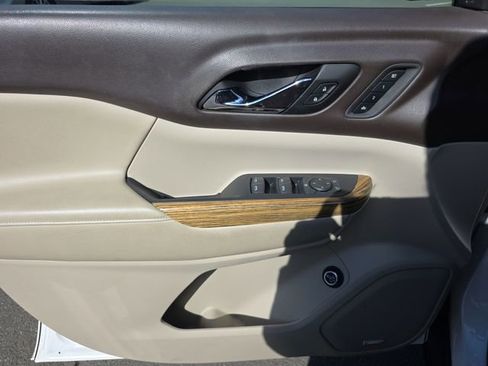 Used 2017 GMC Acadia Denali w/ Technology Package image 45