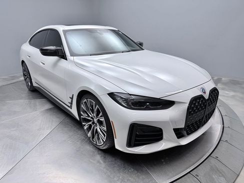 Used 2022 BMW M440i xDrive Gran Coupe w/ Shadowloine Package AWD/4WD image 3