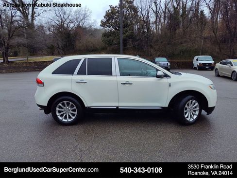 Used 2013 Lincoln MKX AWD image 3
