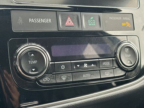 Used 2018 Mitsubishi Outlander GT image 22