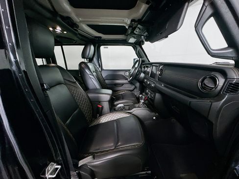 Used 2021 Jeep Wrangler Unlimited Sahara AWD/4WD image 32