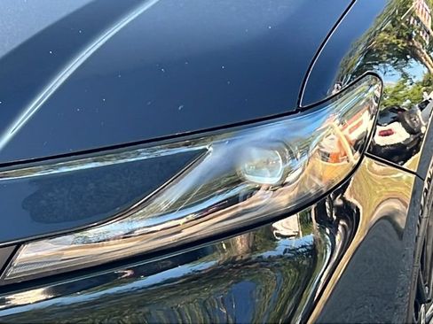 Used 2025 Toyota Camry SE w/ Convenience Package FWD image 23
