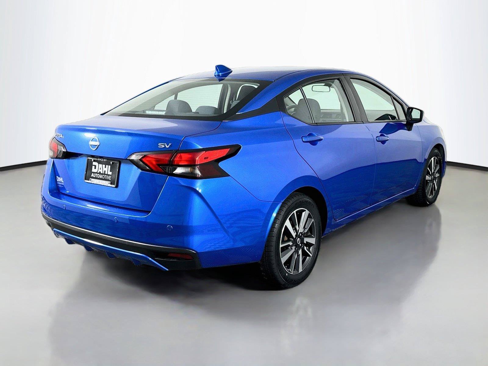 Used 2024 Nissan Versa SV FWD image 13