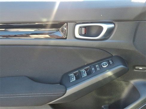 Certified 2023 Honda Civic EX image 12