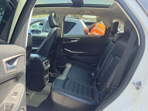 Used 2023 Ford Edge SEL w/ Convenience Package AWD/4WD image 9