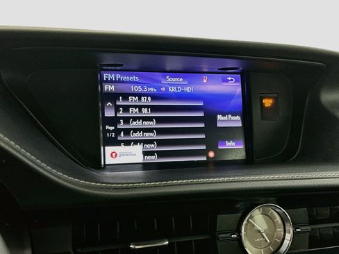 Used 2017 Lexus ES 350 w/ Luxury Package FWD image 21