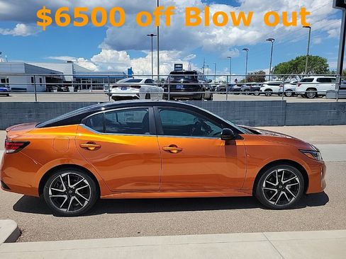 New 2024 Nissan Sentra SR w/ SR Premium Package image 8