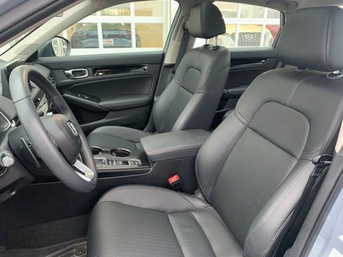 Used 2024 Honda Civic Touring image 9