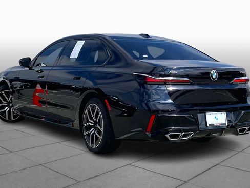 Certified 2023 BMW 760i xDrive w/ Luxury Rear Seating Package image 12