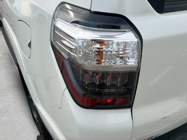 Used 2023 Toyota 4Runner Limited AWD/4WD image 28