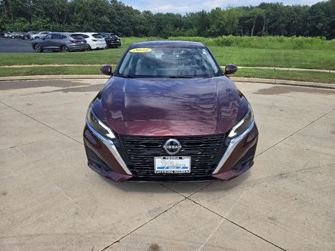 Used 2023 Nissan Altima 2.5 SL FWD image 7