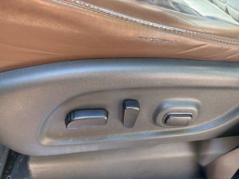 Used 2018 Nissan Titan Platinum Reserve w/ Platinum Utility Package AWD/4WD image 16