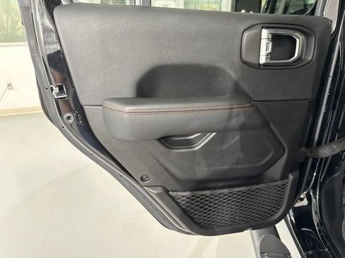 Used 2023 Jeep Gladiator Mojave w/ LED Lighting Group AWD/4WD image 14