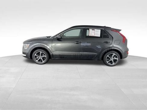 Certified 2025 Kia Niro LX FWD image 10