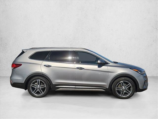Used 2017 Hyundai Santa Fe Limited AWD/4WD image 4