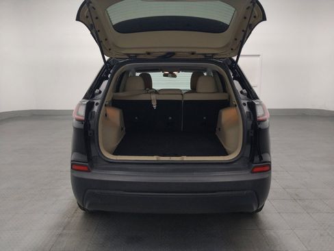 Used 2020 Jeep Cherokee Latitude FWD image 29