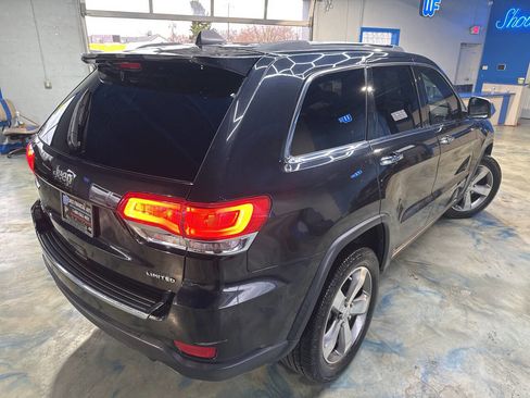 Used 2015 Jeep Grand Cherokee Limited w/ Luxury Group II image 4