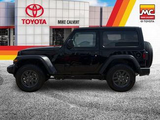 Used 2024 Jeep Wrangler Sport AWD/4WD video 2