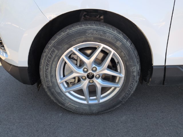 Certified 2023 Ford Edge SEL AWD/4WD image 10