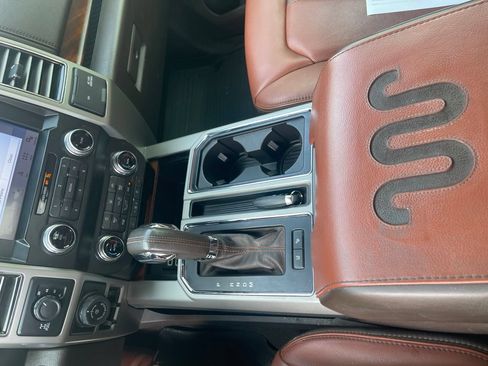 Used 2019 Ford F150 King Ranch w/ Equipment Group 601A Luxury AWD/4WD image 12