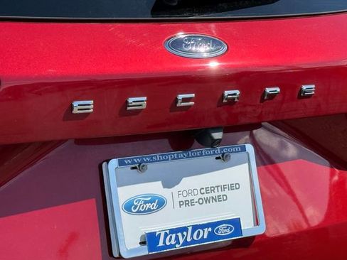 Certified 2023 Ford Escape Active AWD/4WD image 29
