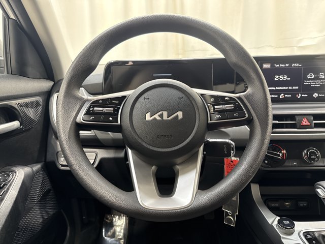 Certified 2026 Kia Seltos LX FWD image 19