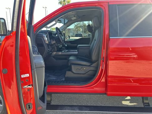 Used 2025 Ford F250 Lariat w/ Lariat Ultimate Package image 2