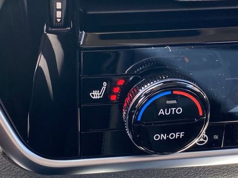 New 2026 Nissan Rogue Platinum image 35